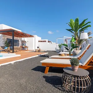 Famara By Villalia Playa Blanca (Lanzarote)