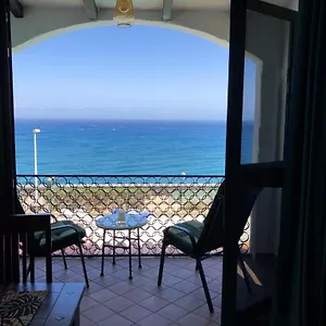 ocean-and-beach-views-apartment.in-canary-islands.com/